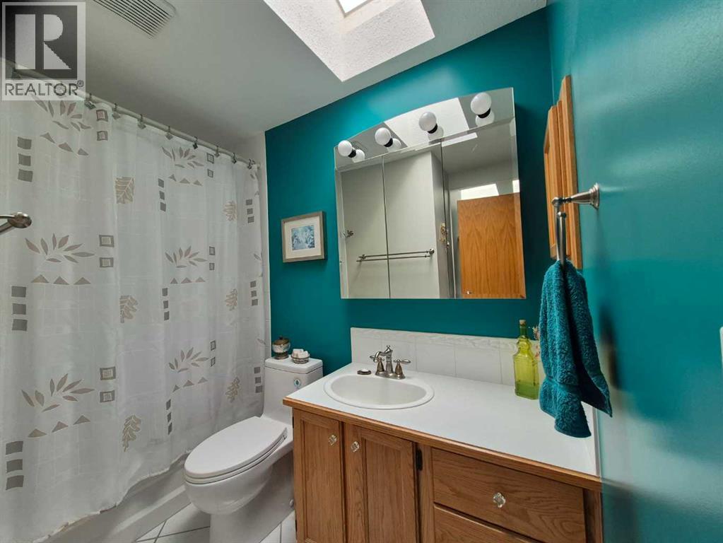 5715 58 Avenue Property Photo 34