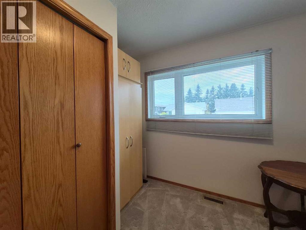 5715 58 Avenue Property Photo 39