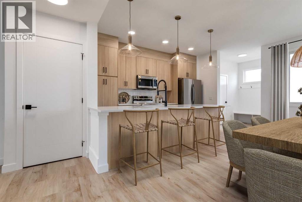 811 Sora Boulevard Se Property Photo 3