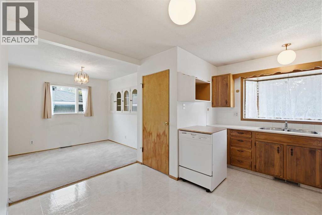 3540 Bulyea Crescent Nw Property Photo 10