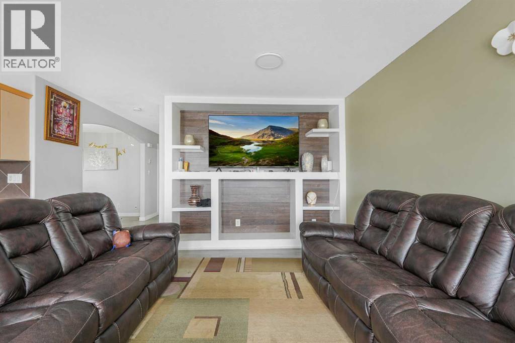 237 Saddlecrest Way Ne Property Photo 19