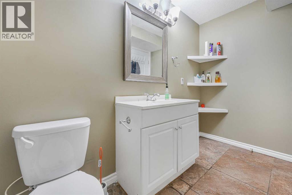 237 Saddlecrest Way Ne Property Photo 49