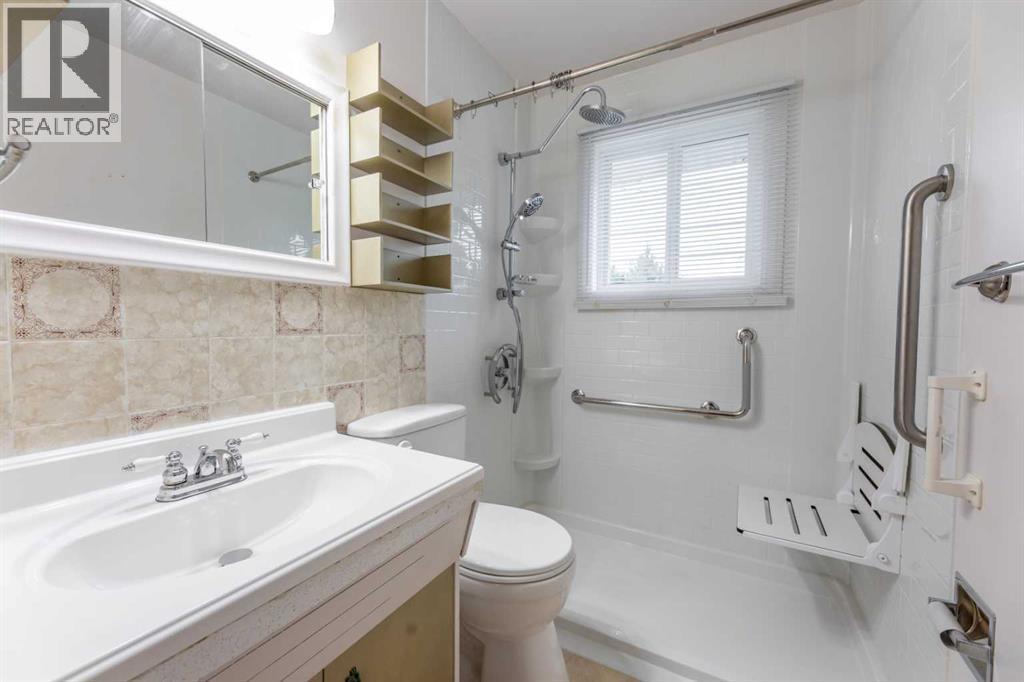 104 Fraser Street Property Photo 16