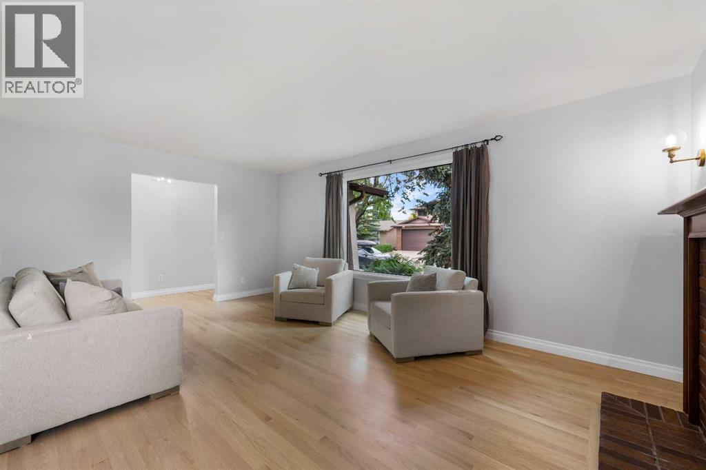 479 Bracewood Crescent Sw Property Photo 13