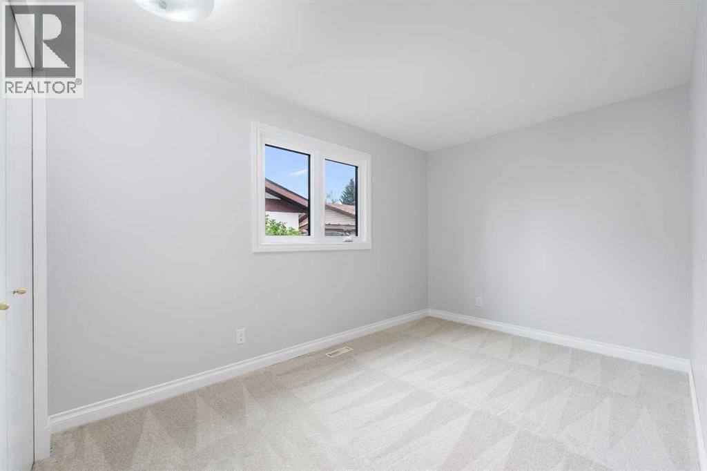479 Bracewood Crescent Sw Property Photo 30