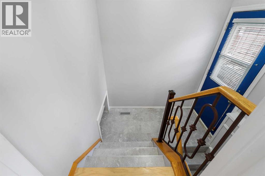 479 Bracewood Crescent Sw Property Photo 36