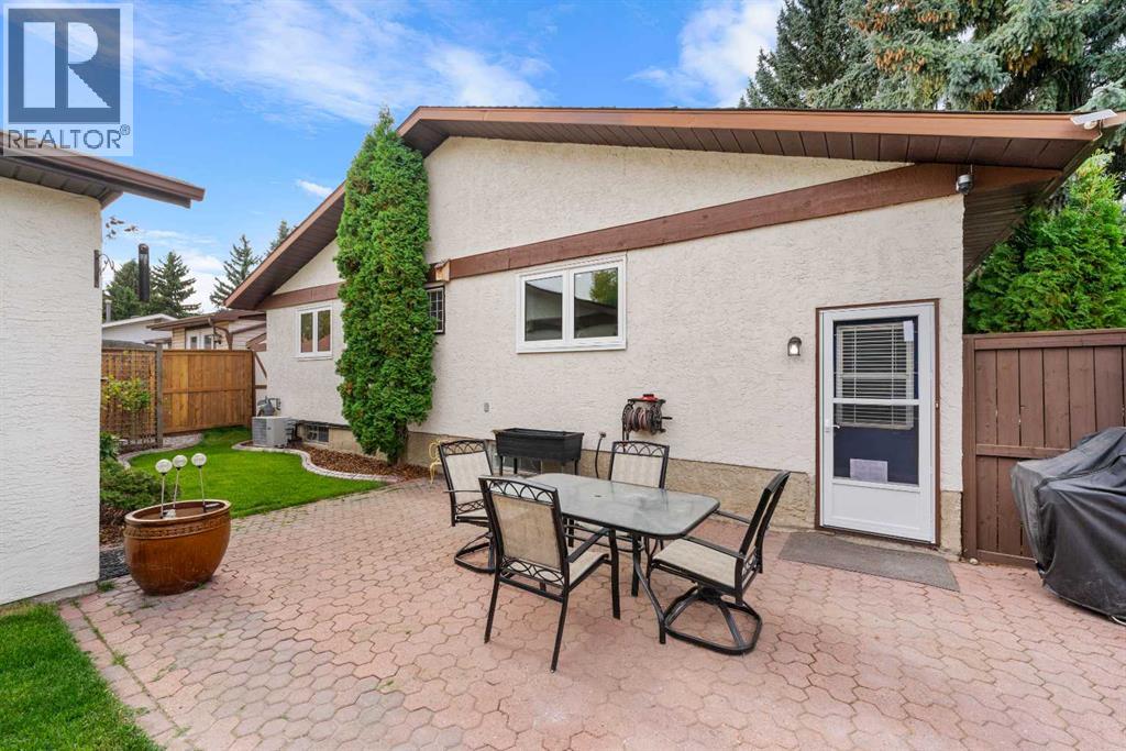 479 Bracewood Crescent Sw Property Photo 41