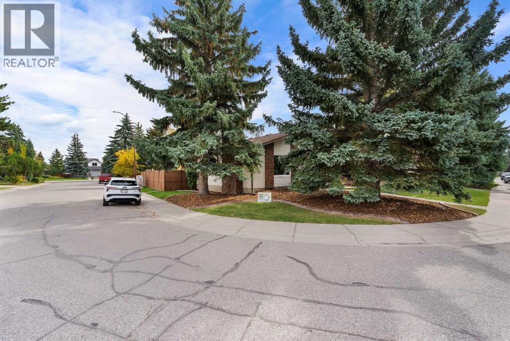 479 Bracewood Crescent Sw Property Photo 45