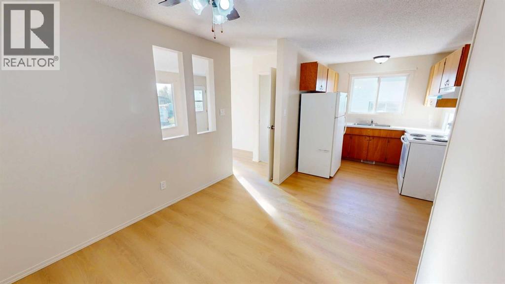 12124 95a Street Property Photo 4