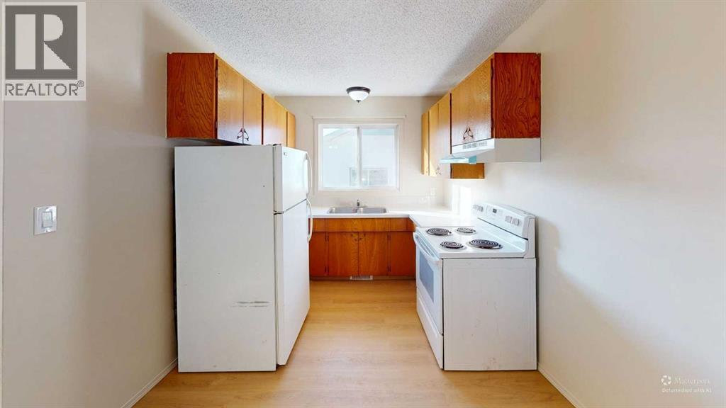 12124 95a Street Property Photo 6