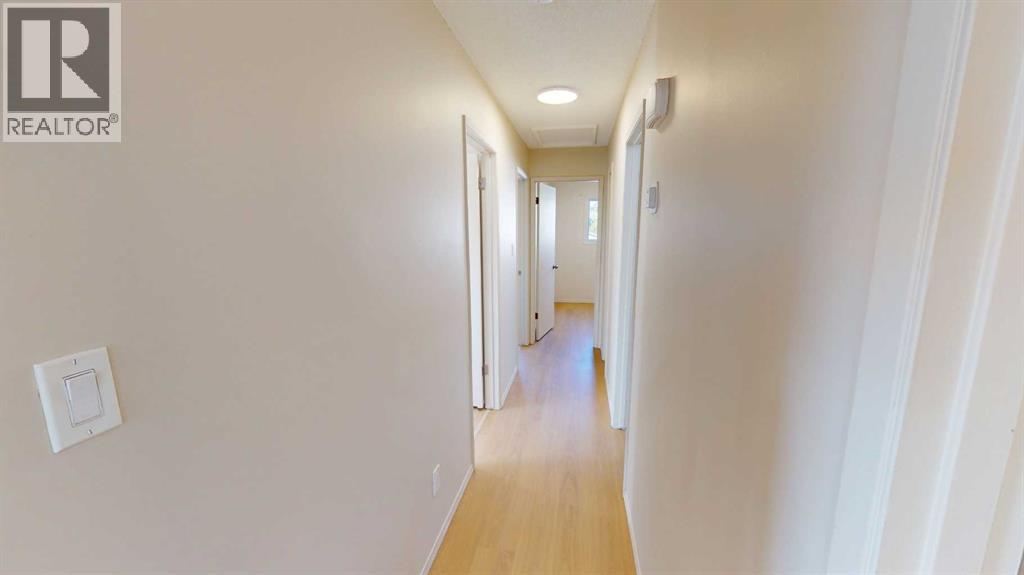 12124 95a Street Property Photo 7