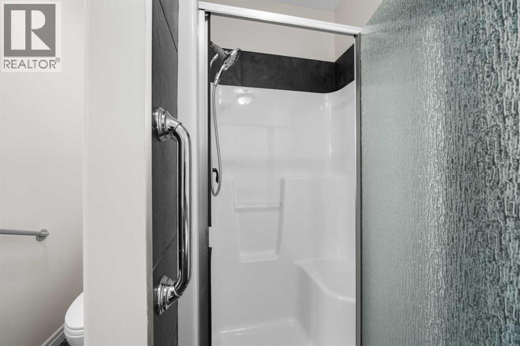 64 Elysian Crescent Sw Property Photo 19