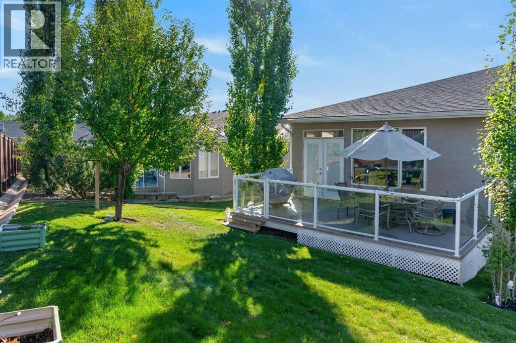 64 Elysian Crescent Sw Property Photo 37