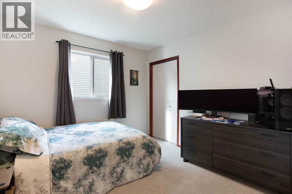 66 Cougarstone Close Sw Property Photo 26