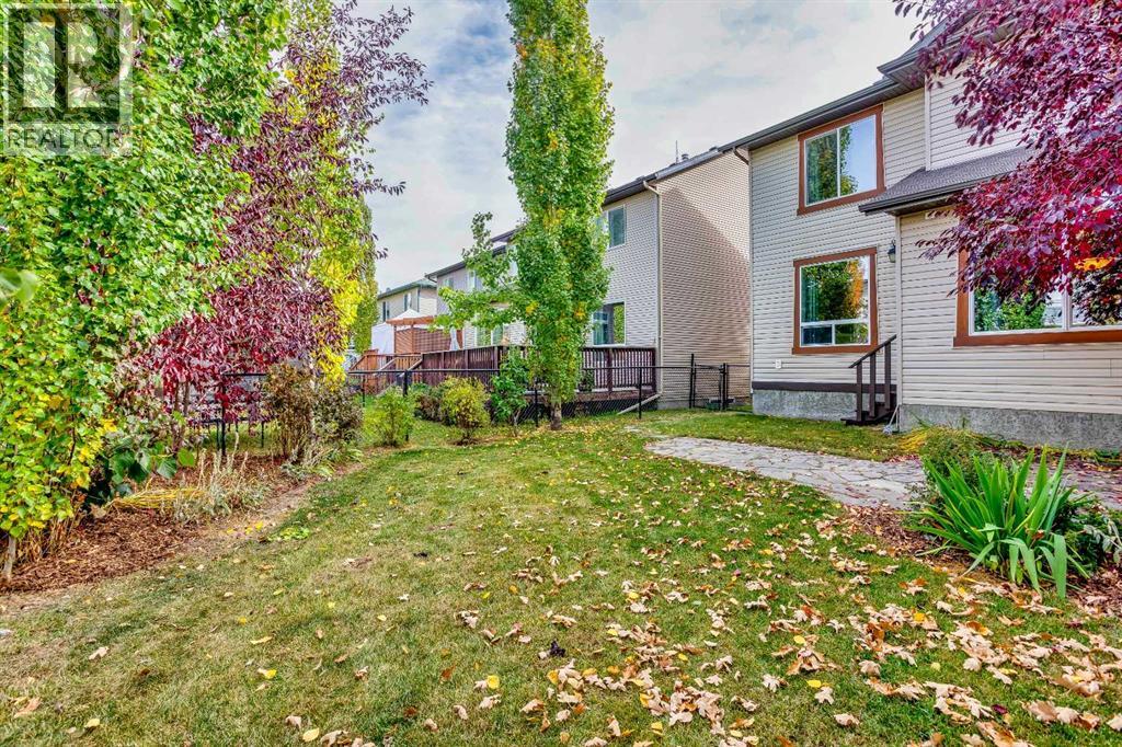 66 Cougarstone Close Sw Property Photo 32