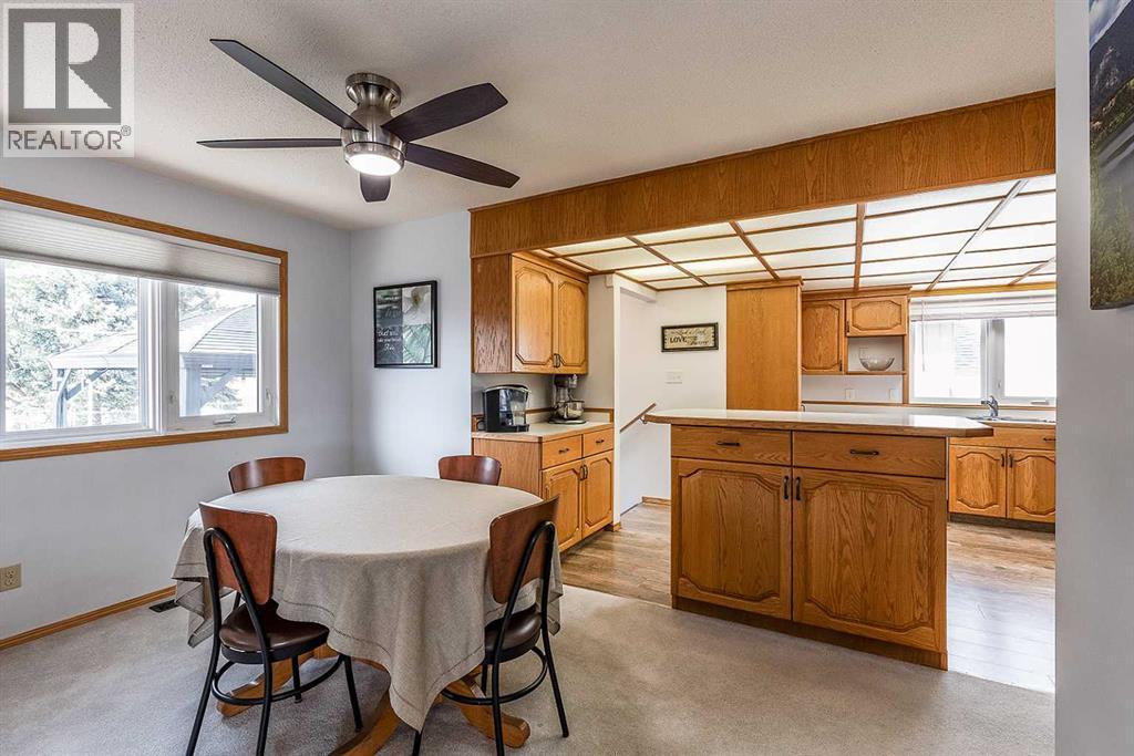 78 Seven Persons Crescent Sw Property Photo 15