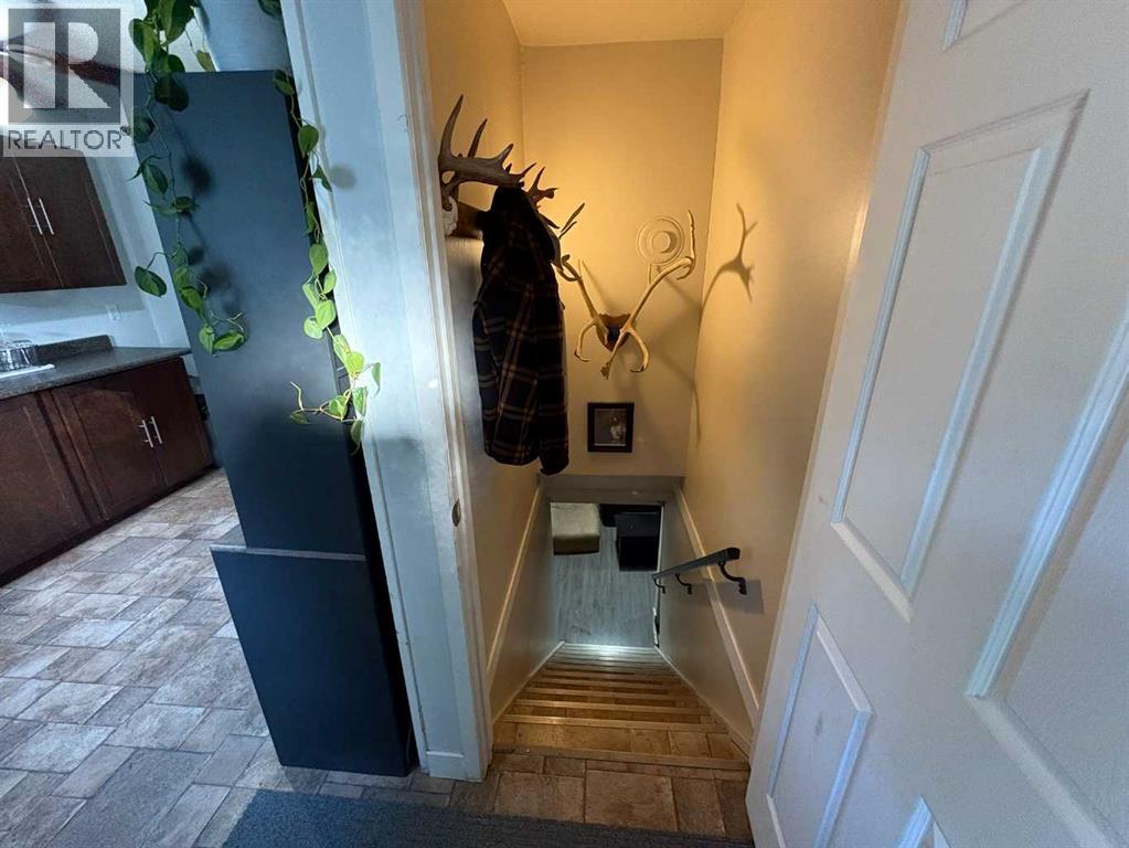 4705 49 Street Property Photo 15