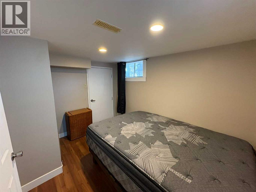 4705 49 Street Property Photo 21