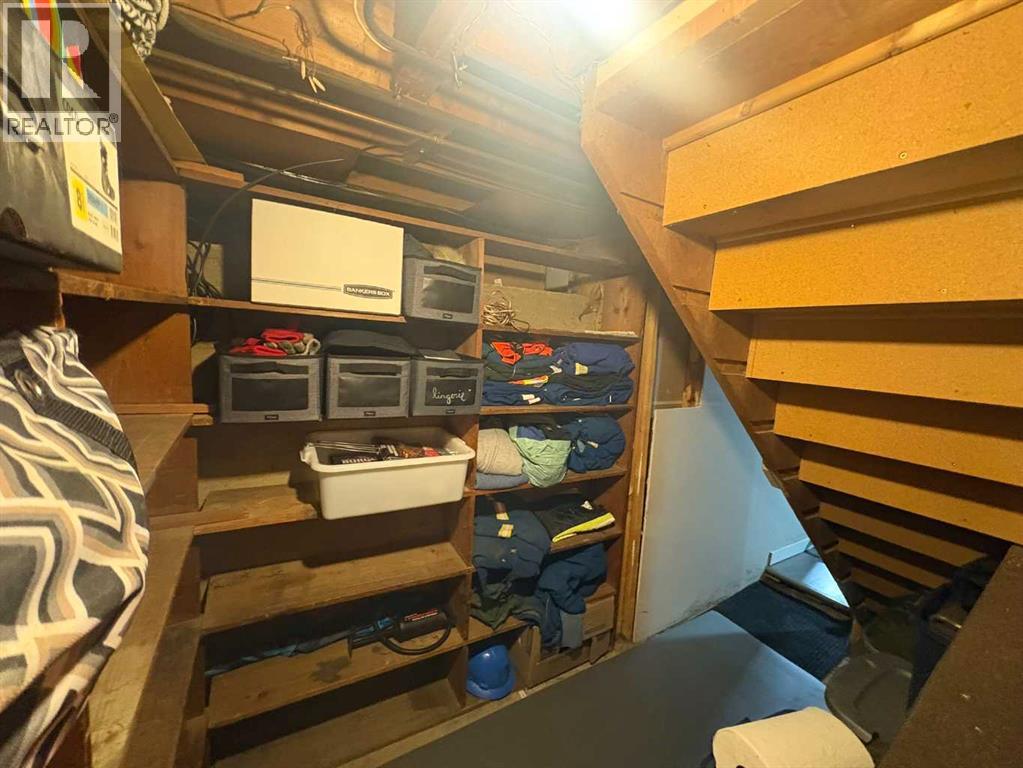 4705 49 Street Property Photo 25