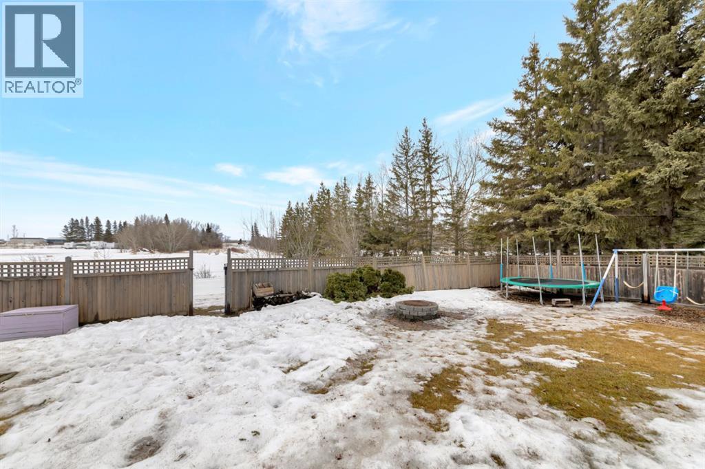 207 3rd Avenue E Property Photo 37