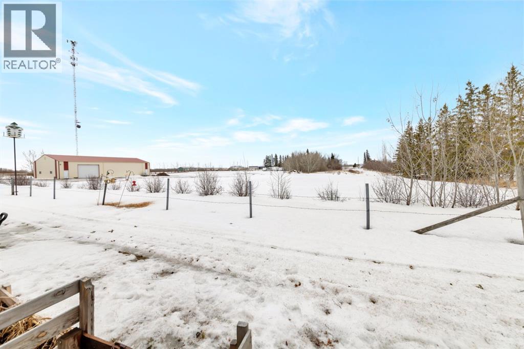 207 3rd Avenue E Property Photo 40