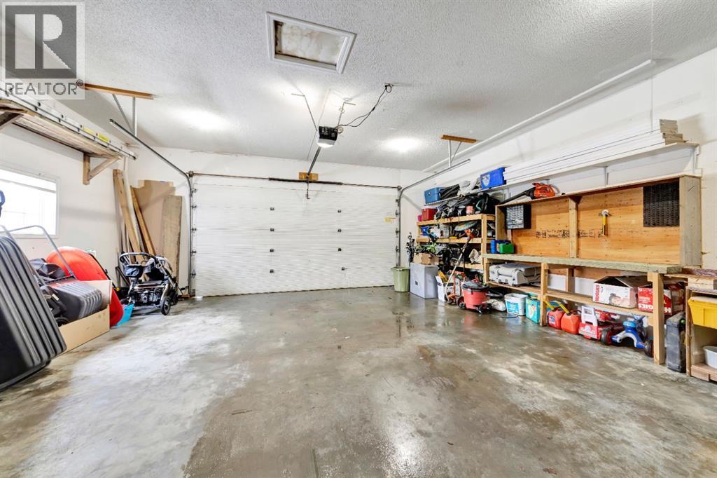 207 3rd Avenue E Property Photo 45