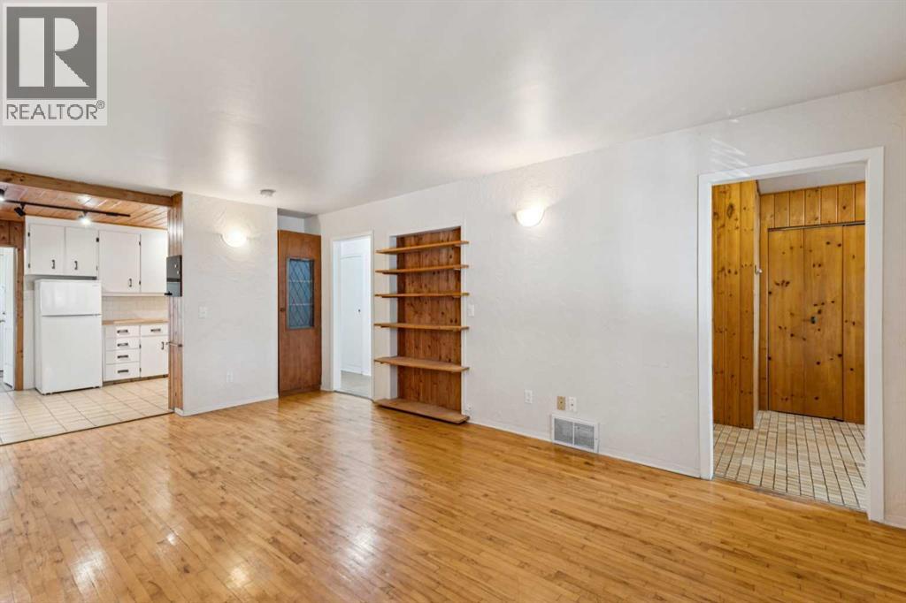 130 30 Avenue Ne Property Photo 5