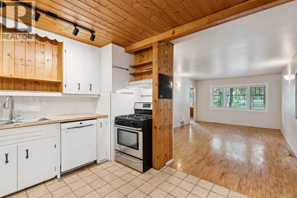 130 30 Avenue Ne Property Photo 8