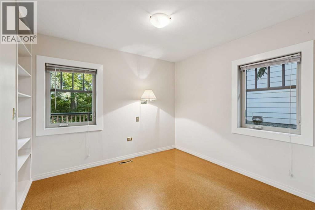 130 30 Avenue Ne Property Photo 10
