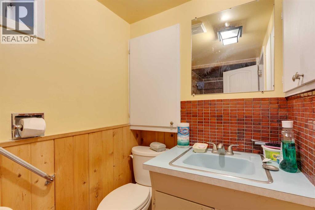 130 30 Avenue Ne Property Photo 17