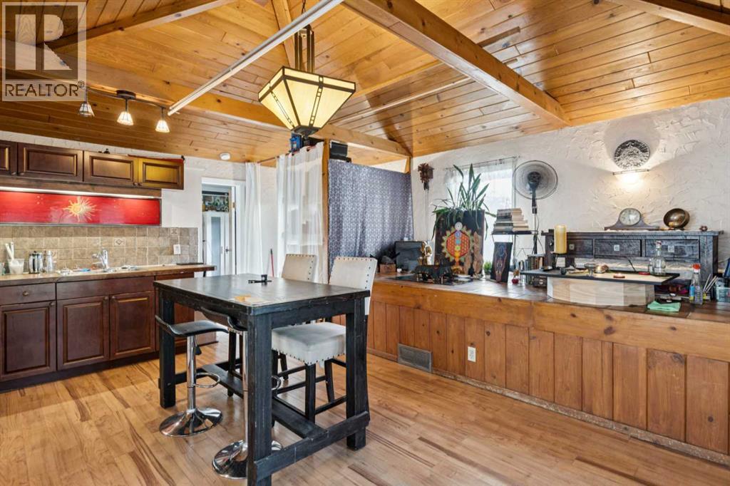 130 30 Avenue Ne Property Photo 19