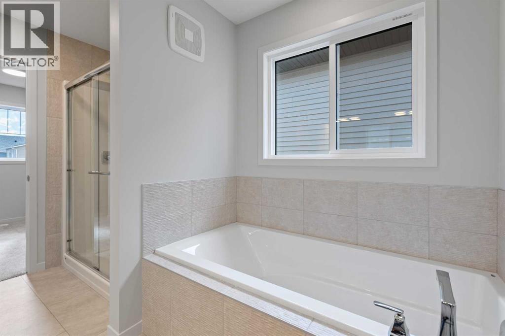 308 Montrose Crescent Se Property Photo 23