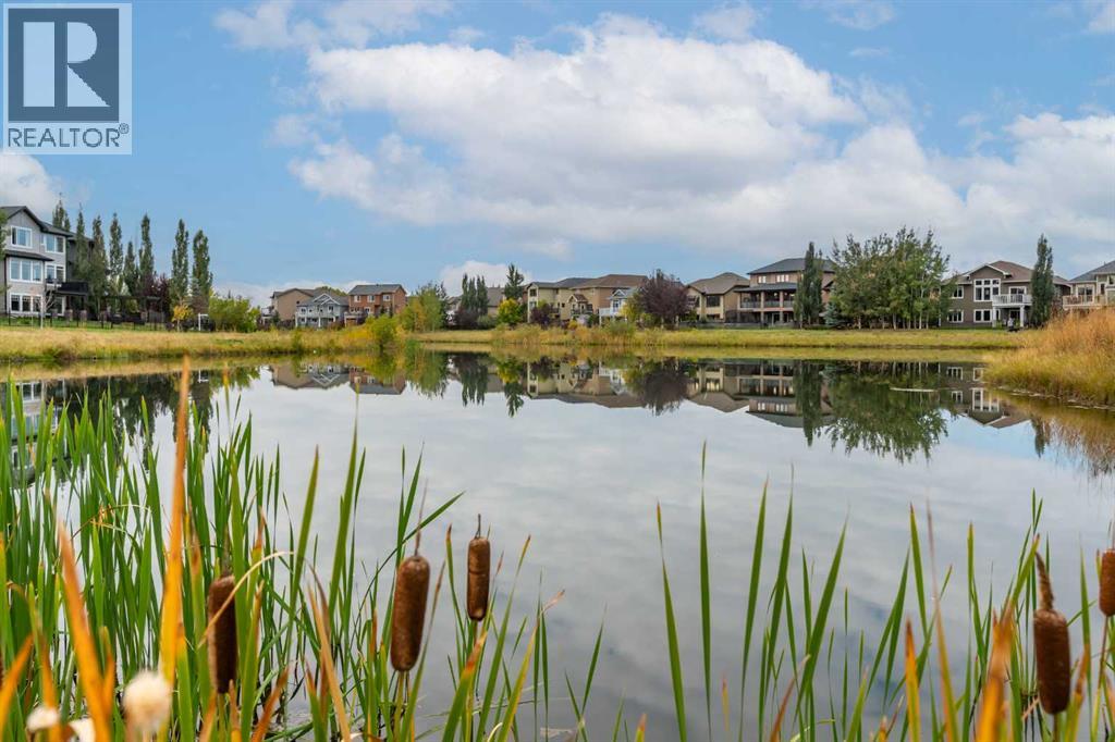308 Montrose Crescent Se Property Photo 36