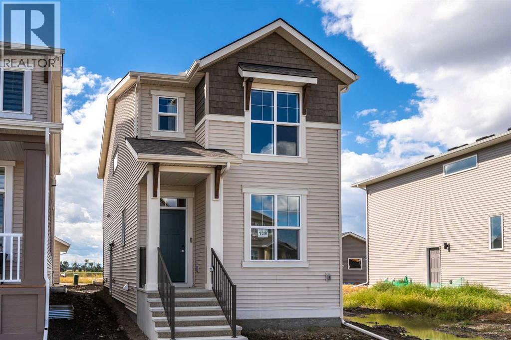 109 Montane Link SE Property Photo 1