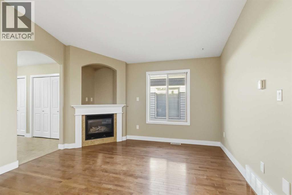 120 Hawthorn Way Property Photo 5