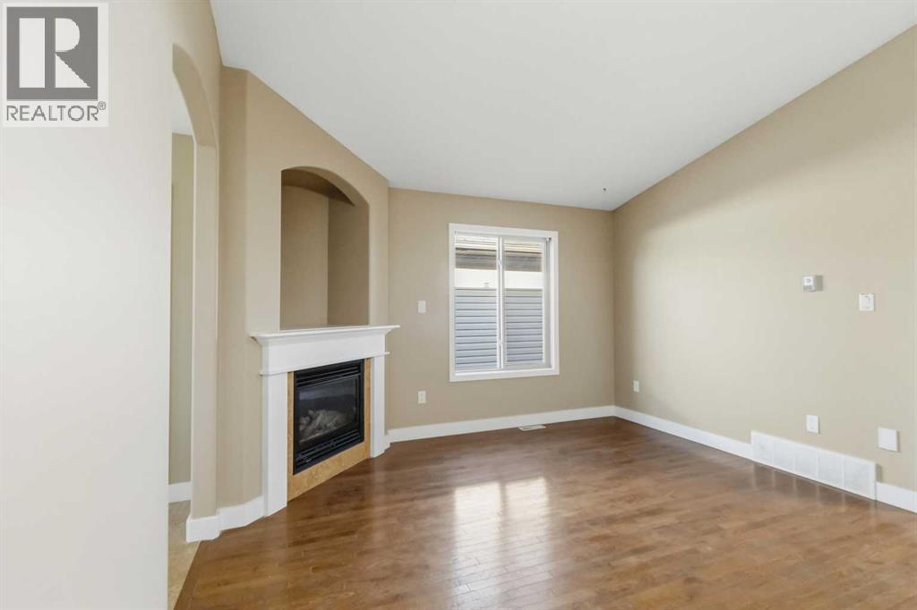120 Hawthorn Way Property Photo 6