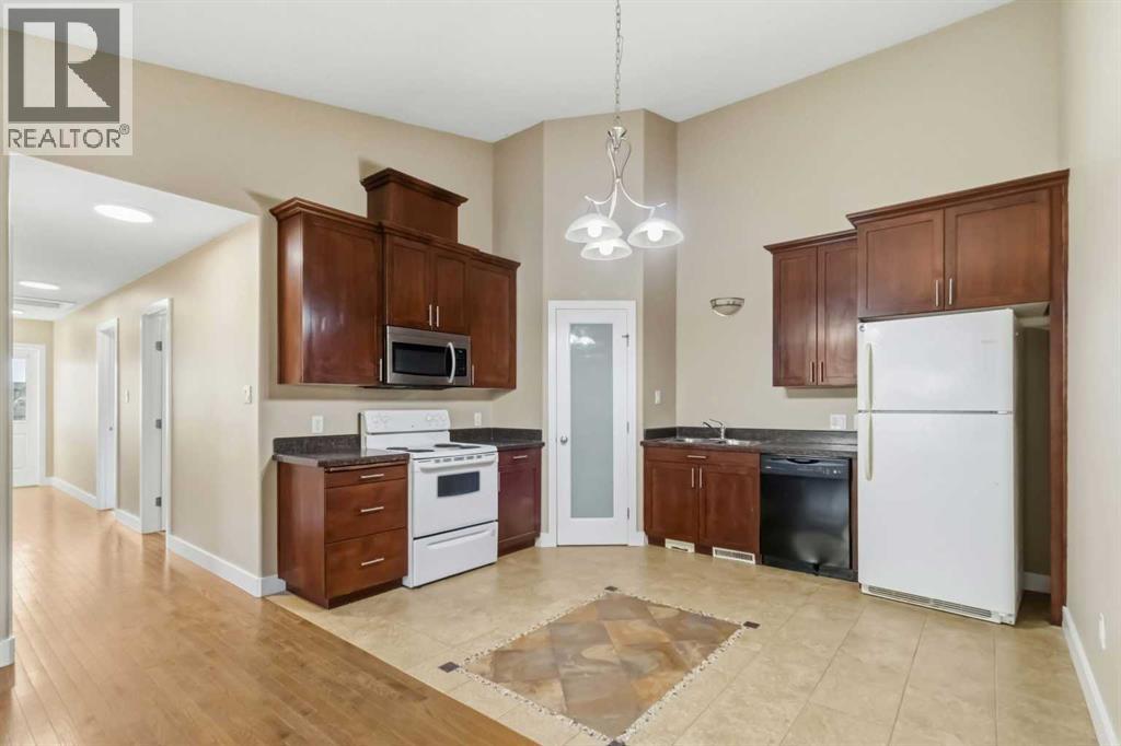 120 Hawthorn Way Property Photo 9