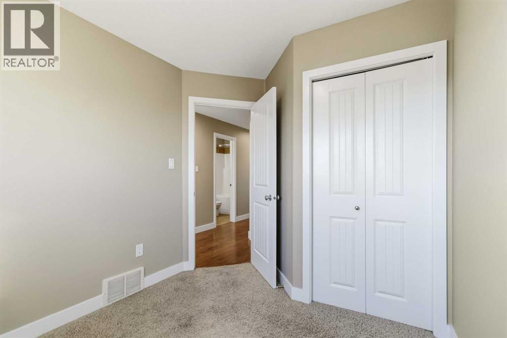 120 Hawthorn Way Property Photo 17