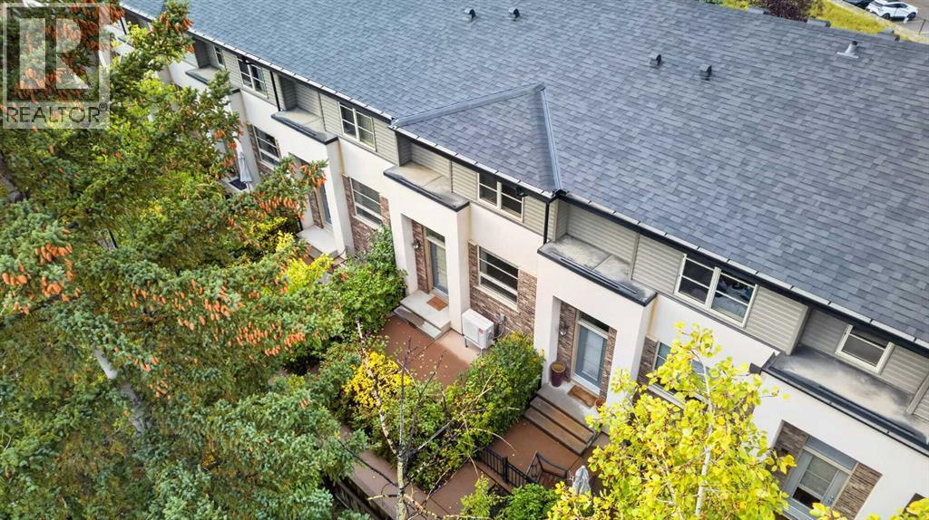 57 Aspen Hills Terrace SW Property Photo 1