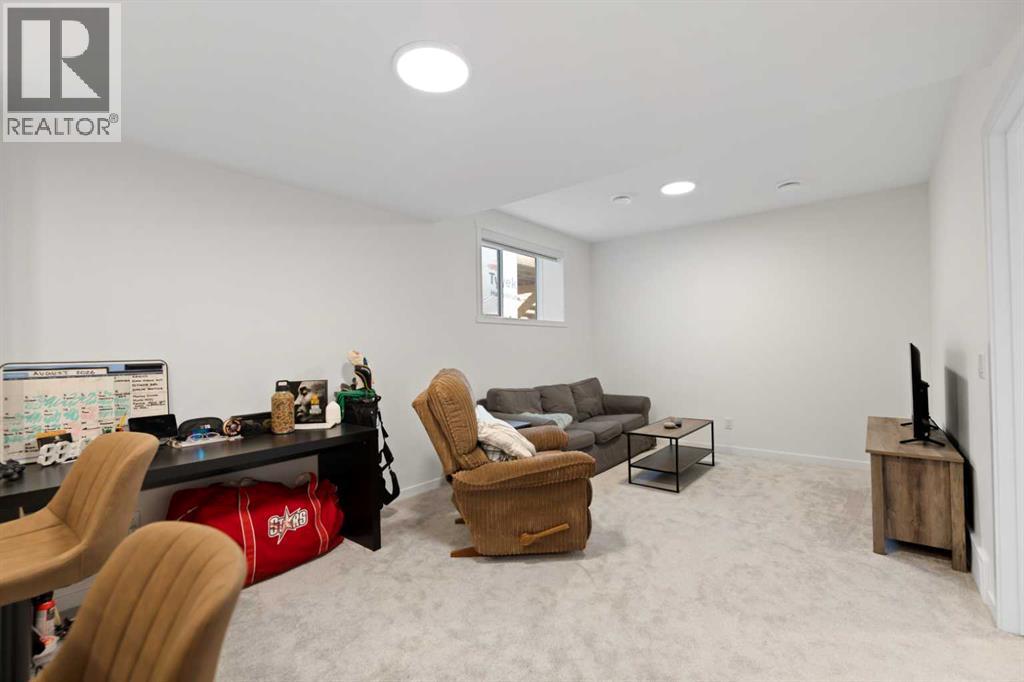 48 Southborough Lane Property Photo 38