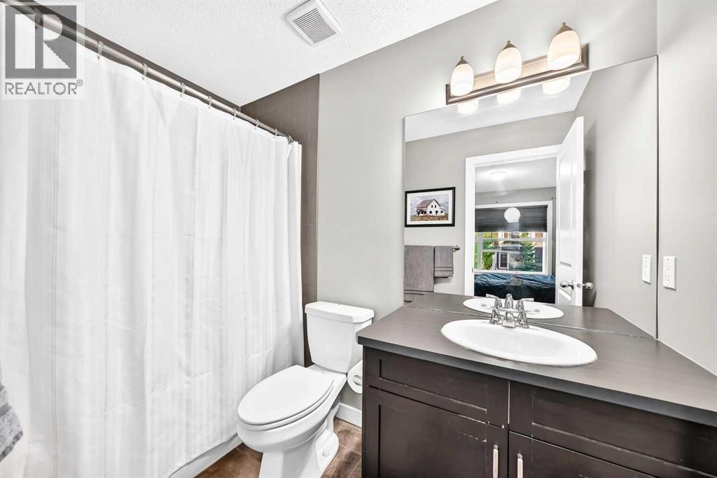 567 Evanston Drive Nw Property Photo 9