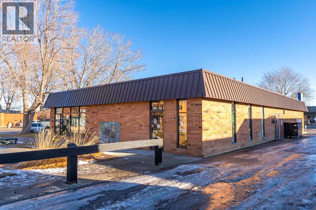 121 1 Street Sw Property Photo 3