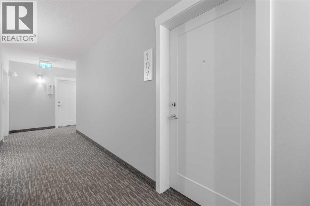 500 Auburn Meadows Common Southeast Property Photo 2