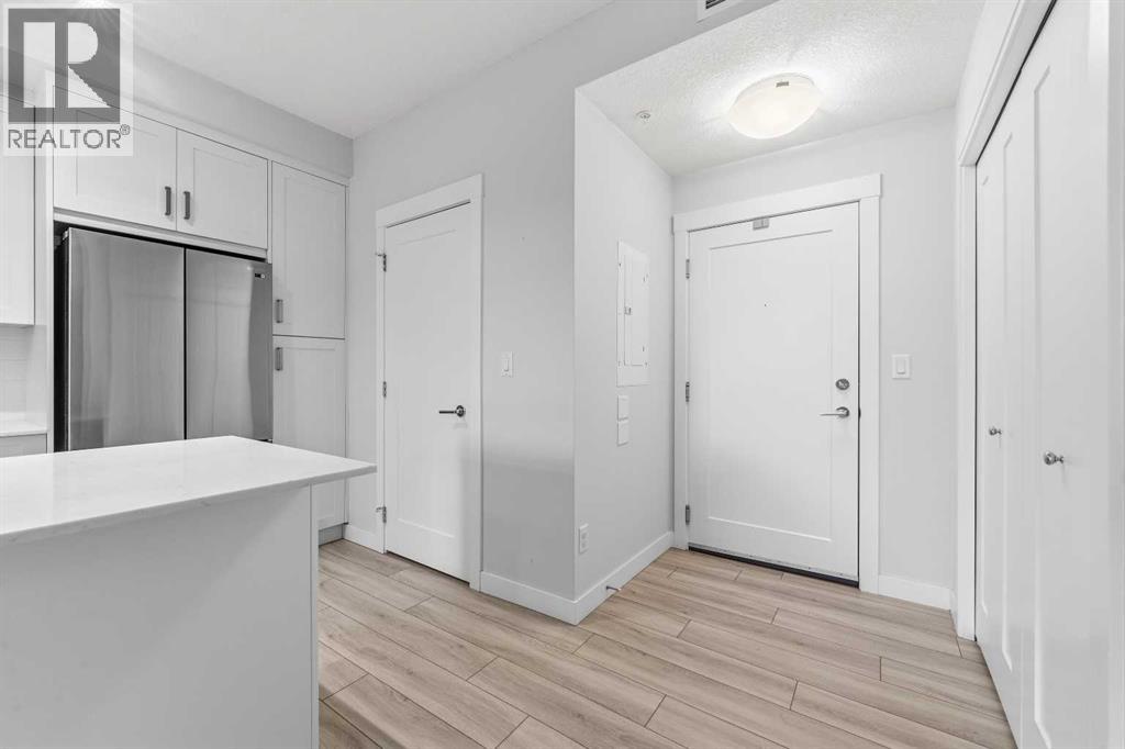 500 Auburn Meadows Common Southeast Property Photo 4