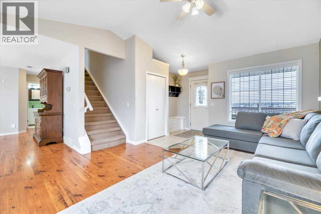 90 Parklane Drive Property Photo 3