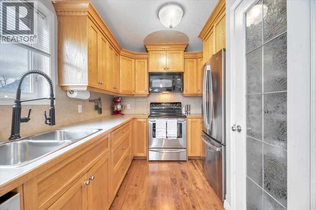 90 Parklane Drive Property Photo 12