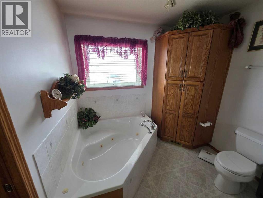 221044 Twp Rd 50 Property Photo 14