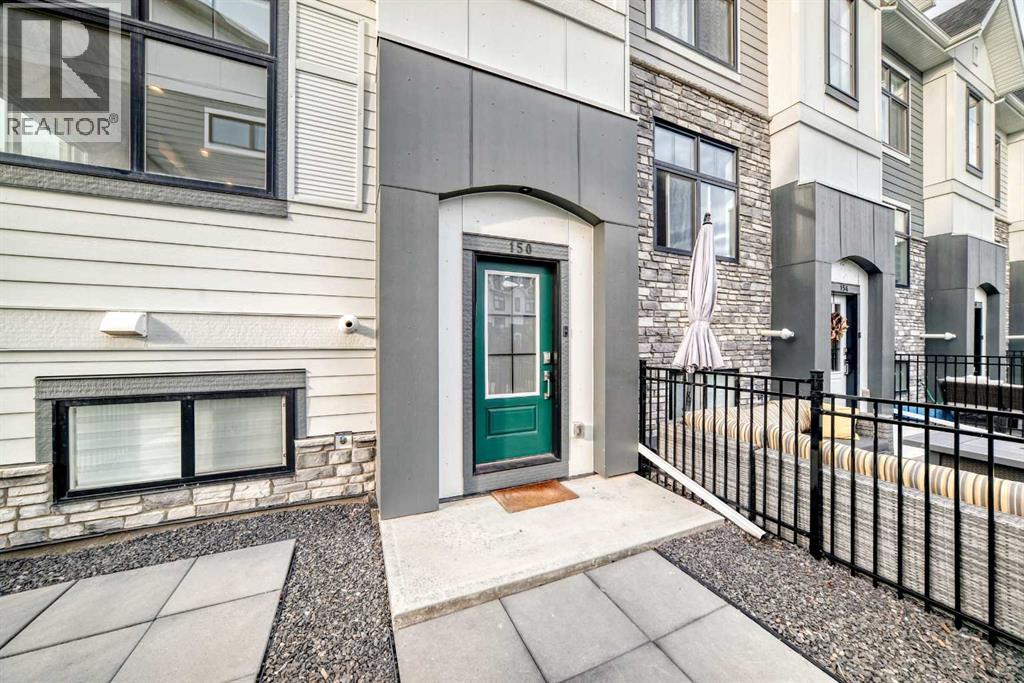150 Les Jardins Park Se Property Photo 4