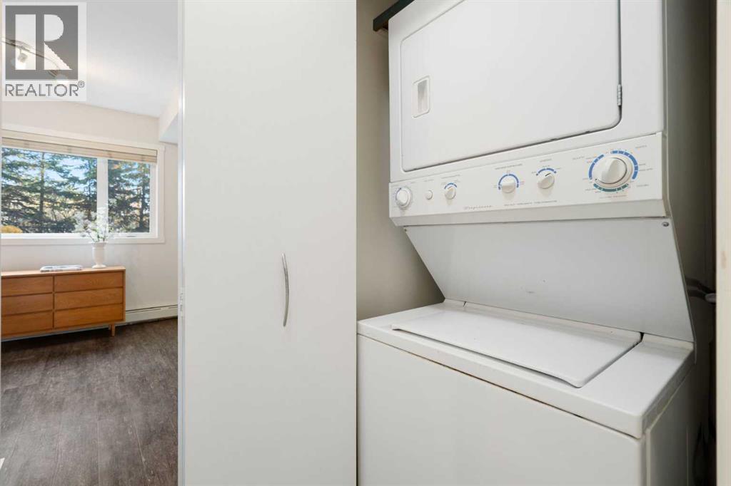 69 Springborough Court Southwest Property Photo 14