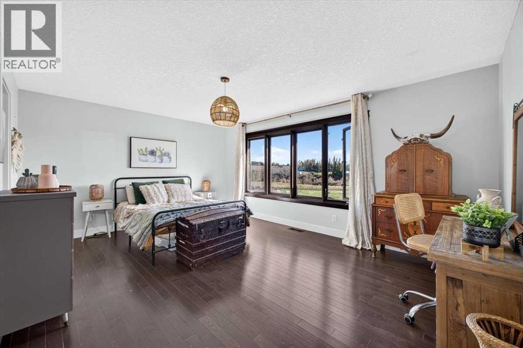 48061 279 Avenue E Property Photo 32